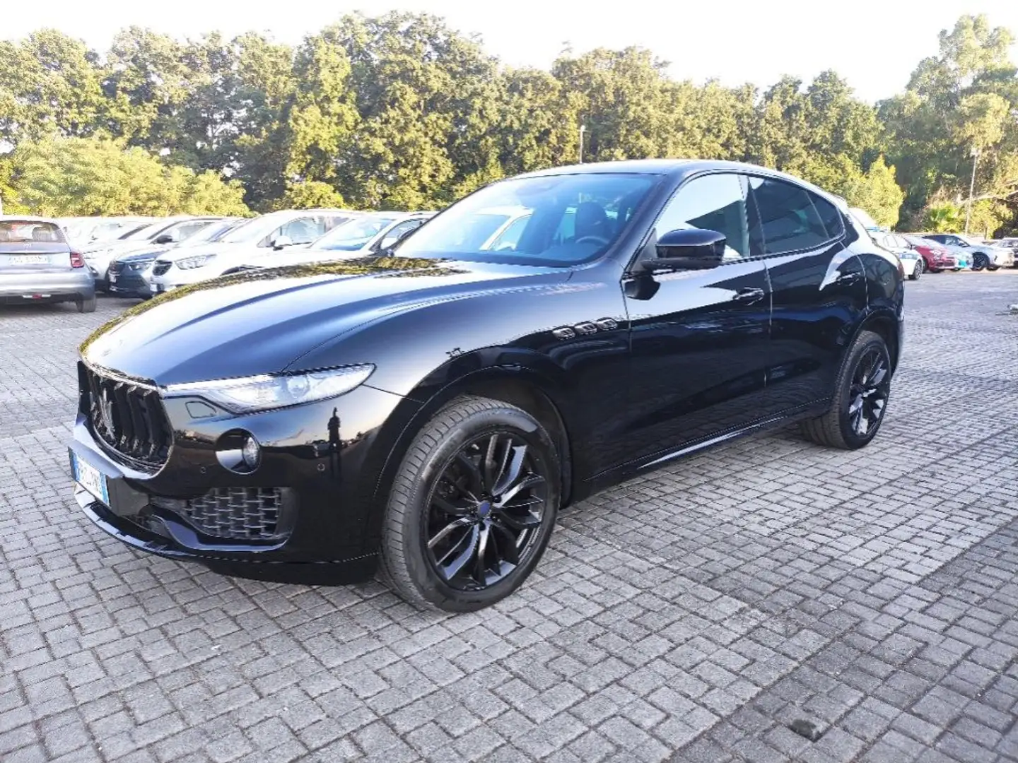 Maserati Levante V6 Diesel 275 CV AWD Nerissimo Edition Noir - 1
