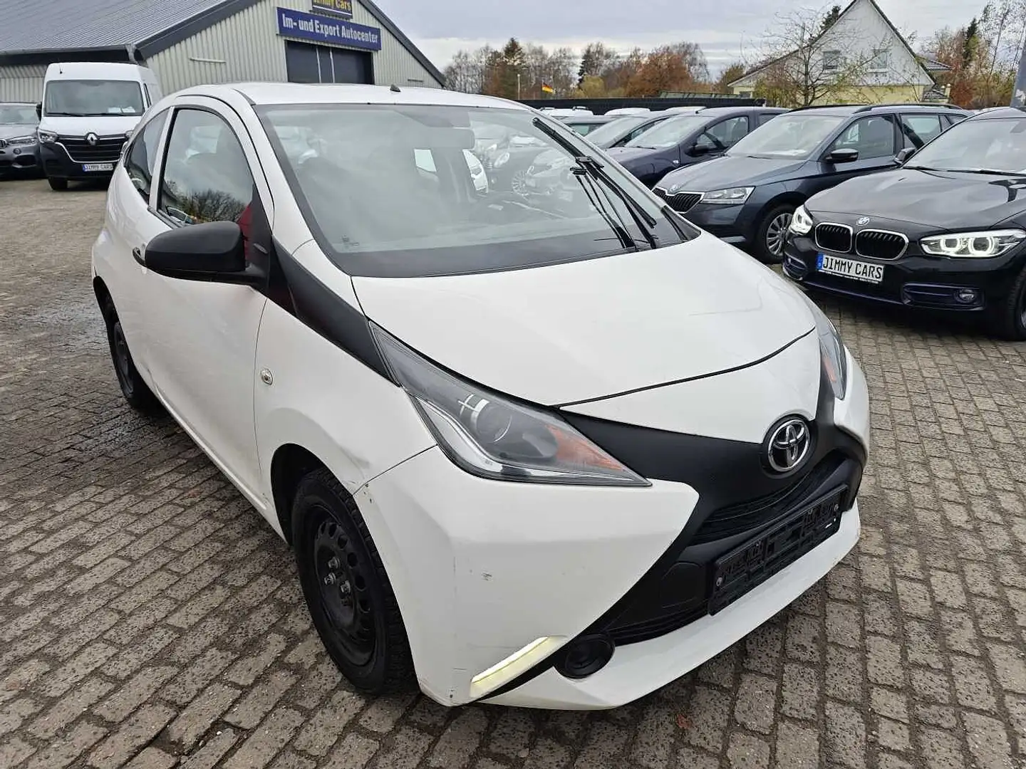 Toyota Aygo 3-Türer x Weiß - 2