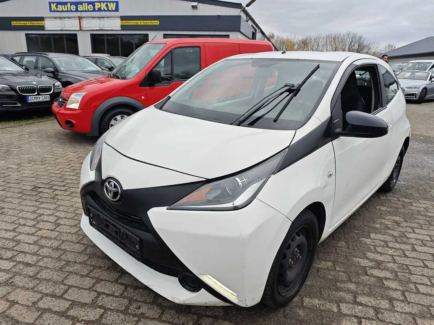 Toyota Aygo 3-Türer x Weiß - 1