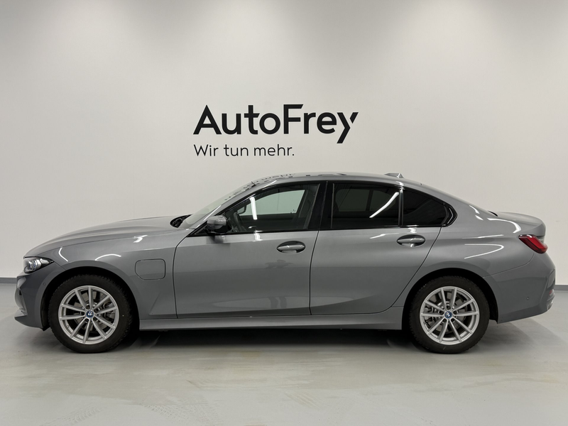 BMW 320 e PHEV — photo 4
