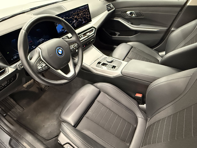BMW 320 e PHEV — photo 7