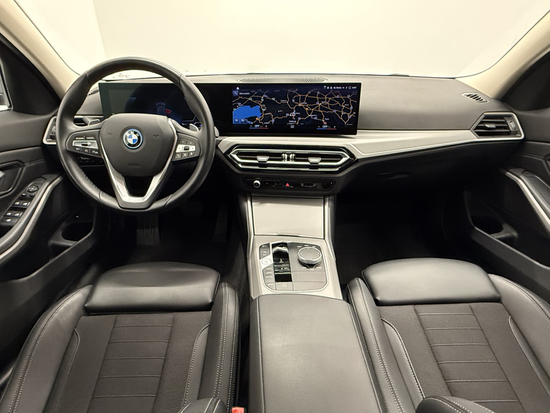 BMW 320 e PHEV — photo 6