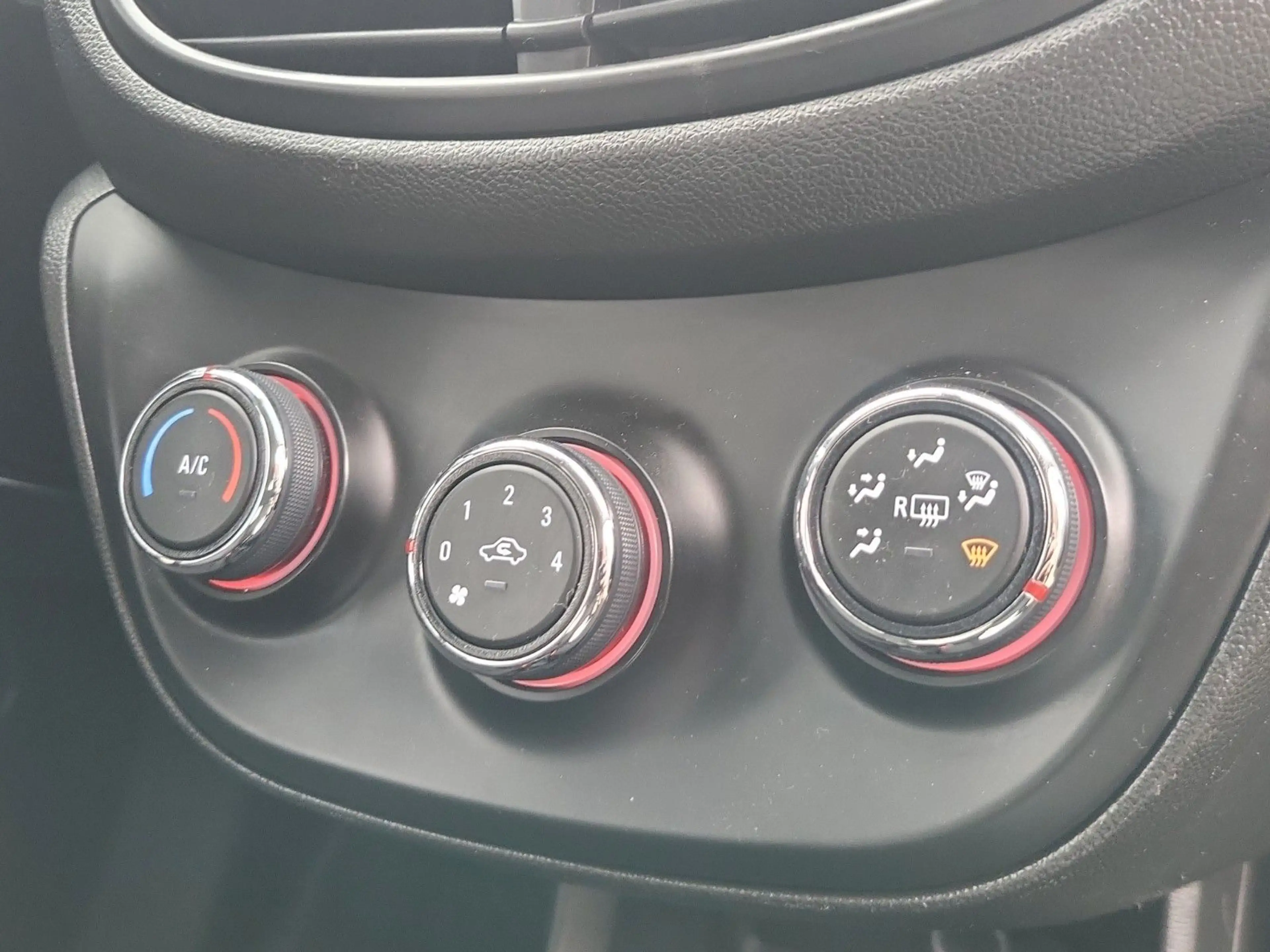 Opel Karl "Edition" aus 2-Hand **AU/HU NEU** Klima — photo 14