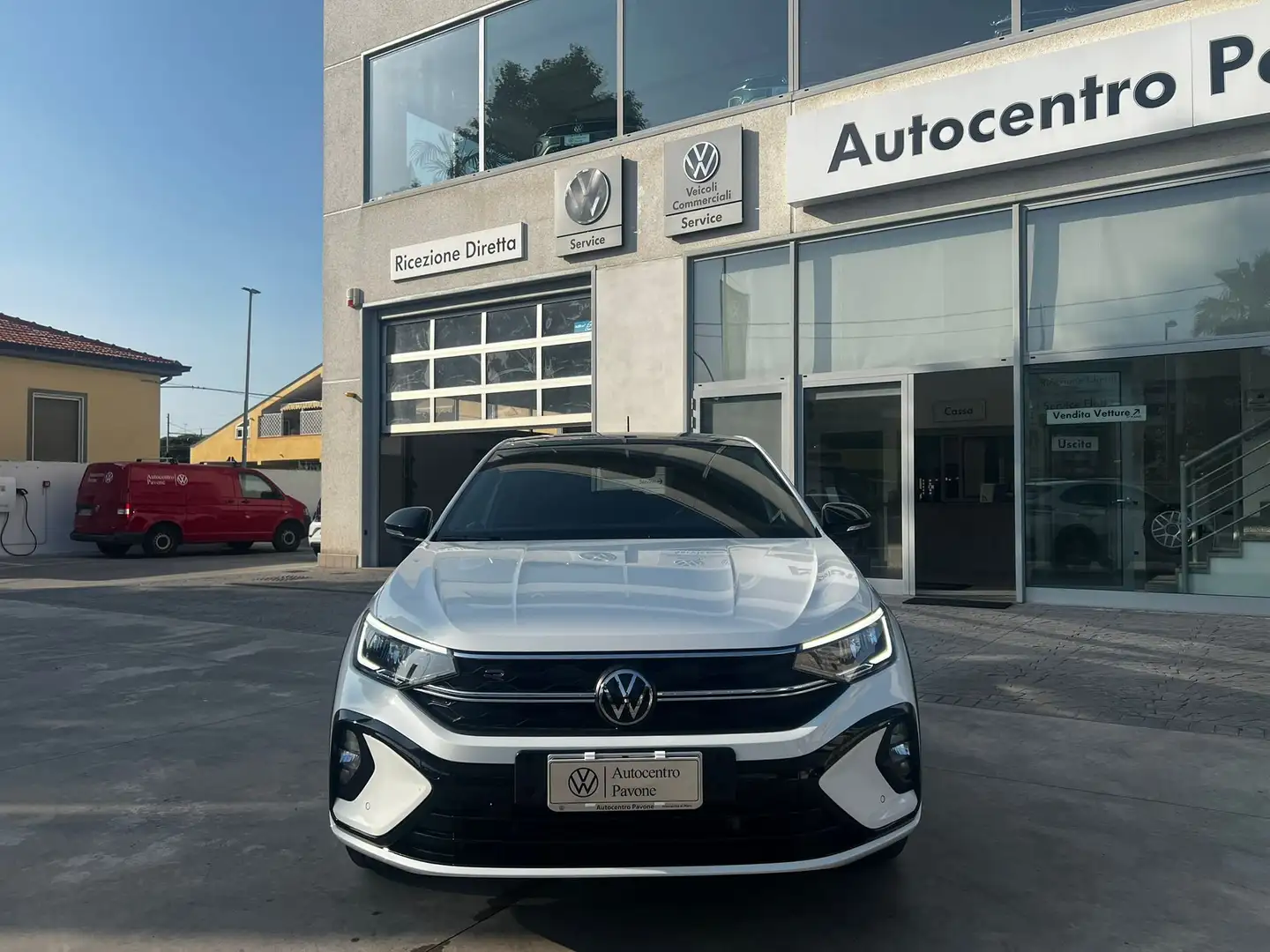 Volkswagen Taigo 1.0 tsi R-Line 110cv -Tetto-Climatronic-IQ Drive- Blanc - 2