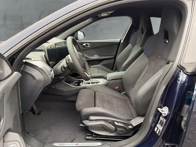 BMW 2 Series view 8