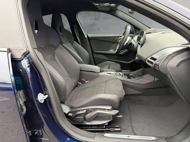 BMW 2 Series view 11