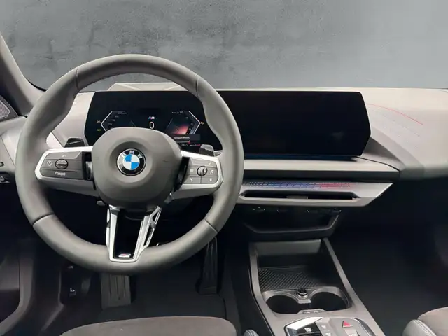 BMW 2 Series view 10
