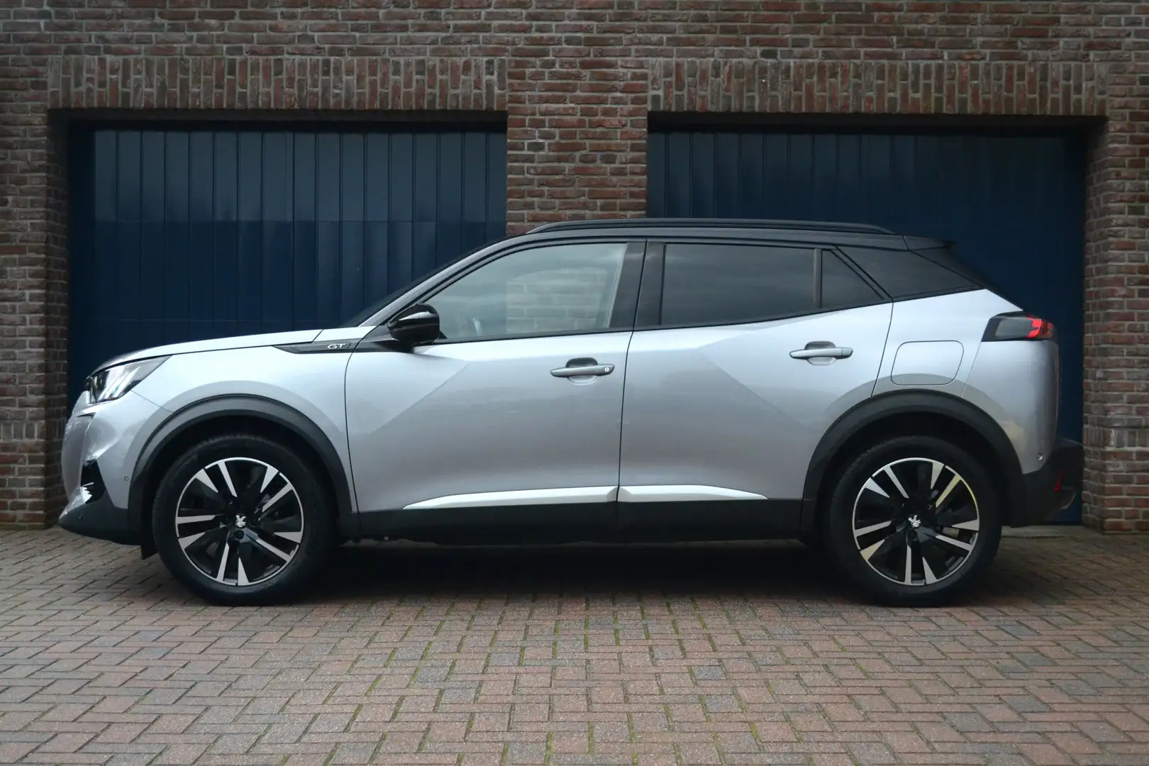 Peugeot 2008 1.2 PureTech GT-Line Pack | Virtual Cockpit | D-Ri Grijs - 2