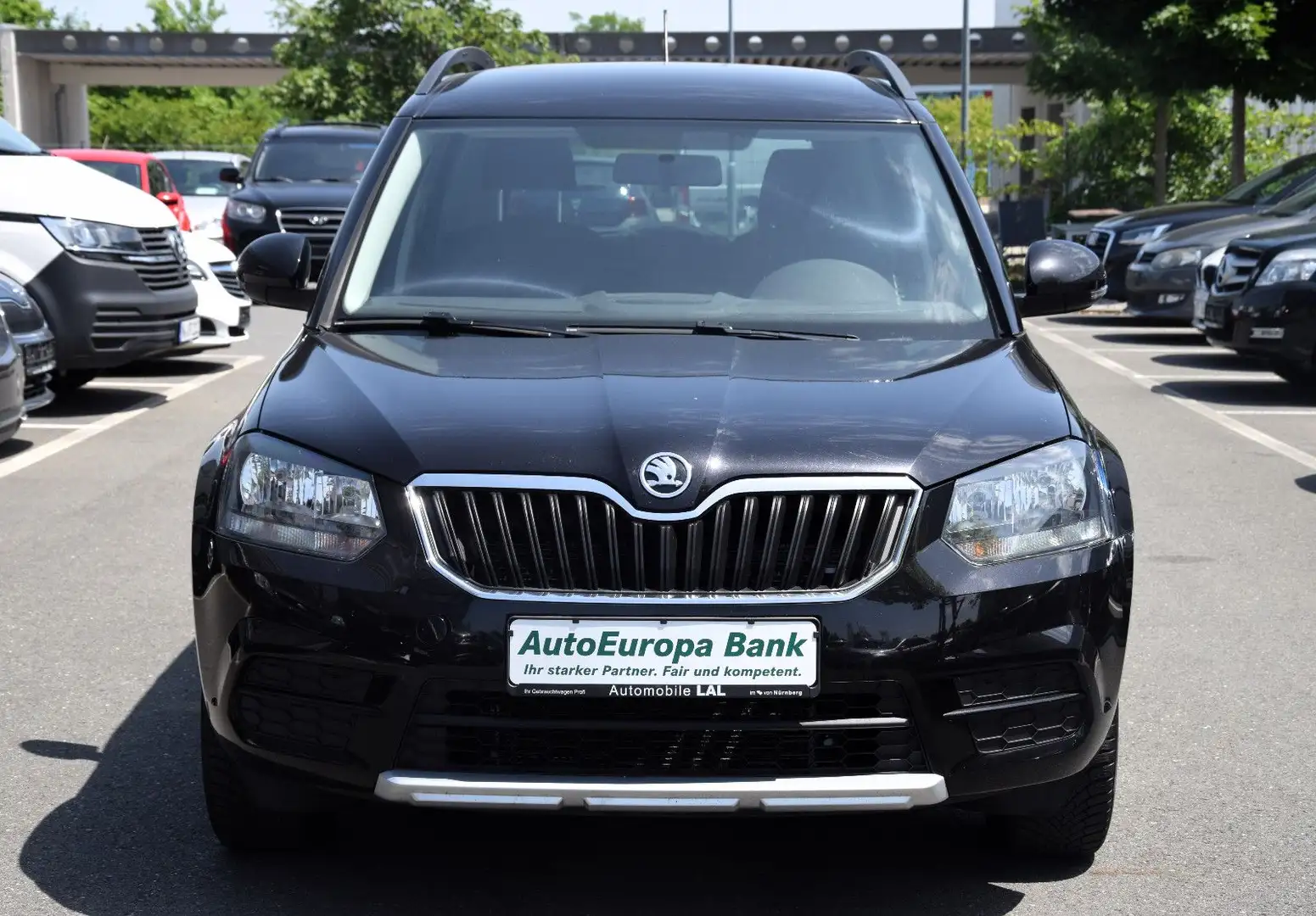 Skoda Yeti Cool Edition *PDC*AHK*Klima*Tempomat* Noir - 2