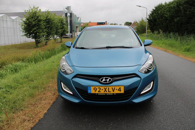 Hyundai i30 1.6 GDI i-Vision 5 Drs met Navi en Climate control — photo 2