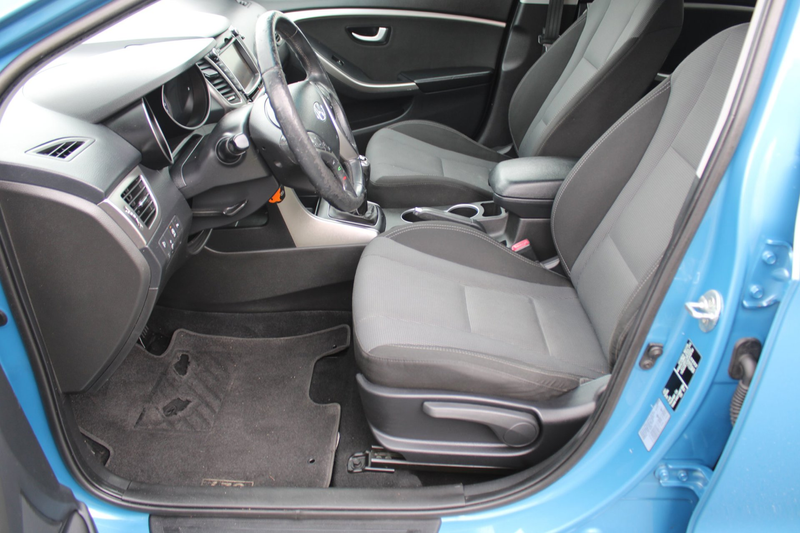 Hyundai i30 1.6 GDI i-Vision 5 Drs met Navi en Climate control — photo 9