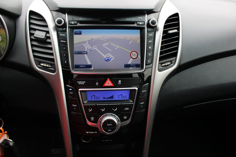 Hyundai i30 1.6 GDI i-Vision 5 Drs met Navi en Climate control — photo 14