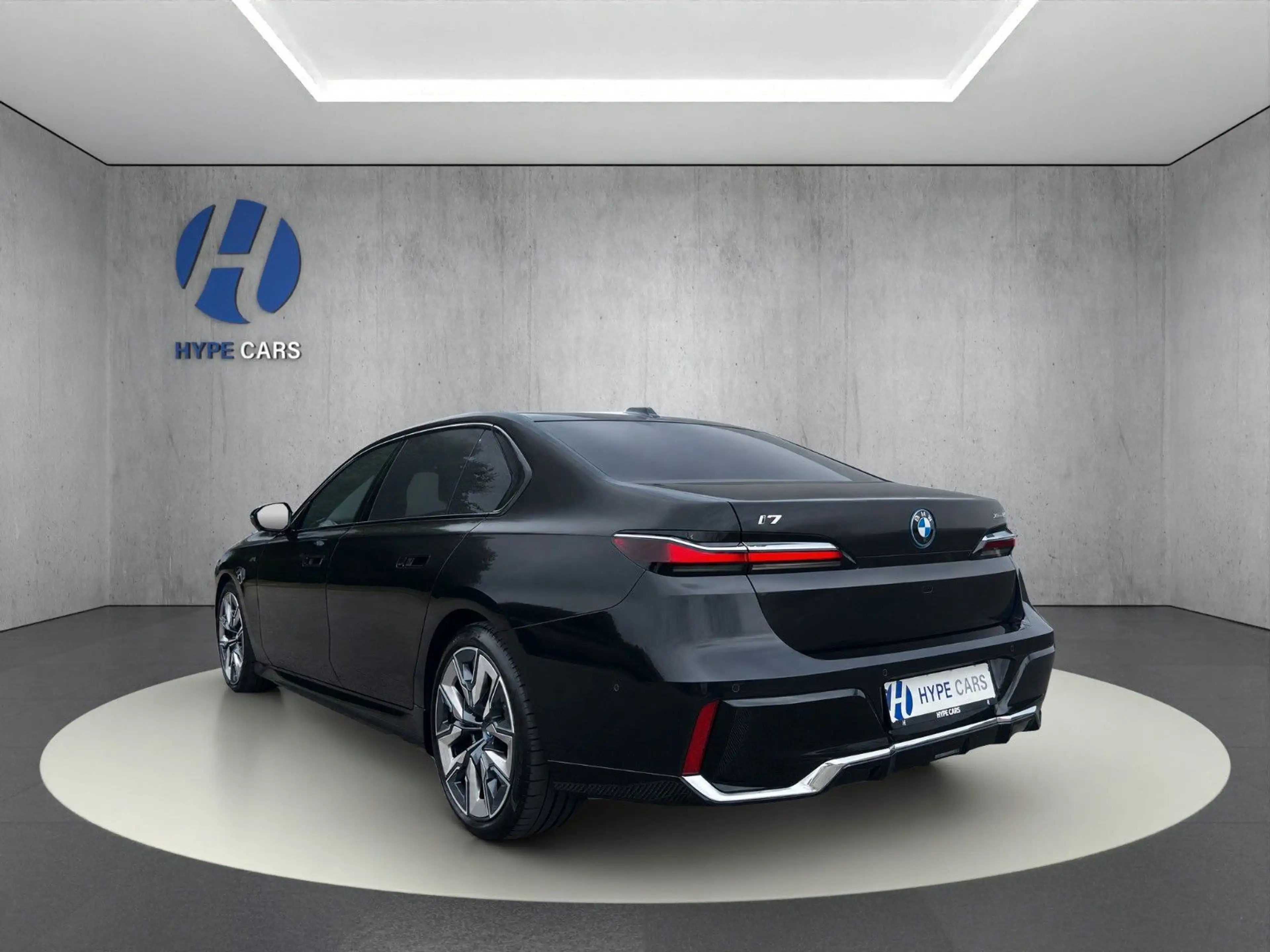 BMW i7 xD e60 M Sport PanoSky FOND TV 21Z AutomatikT — photo 5