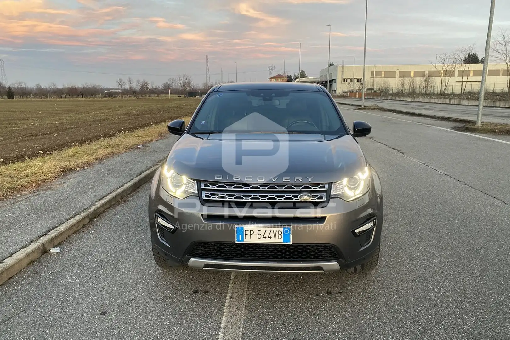 Land Rover Discovery Sport Discovery Sport 2.0 TD4 180 CV Auto Business Ed. P Argento - 2