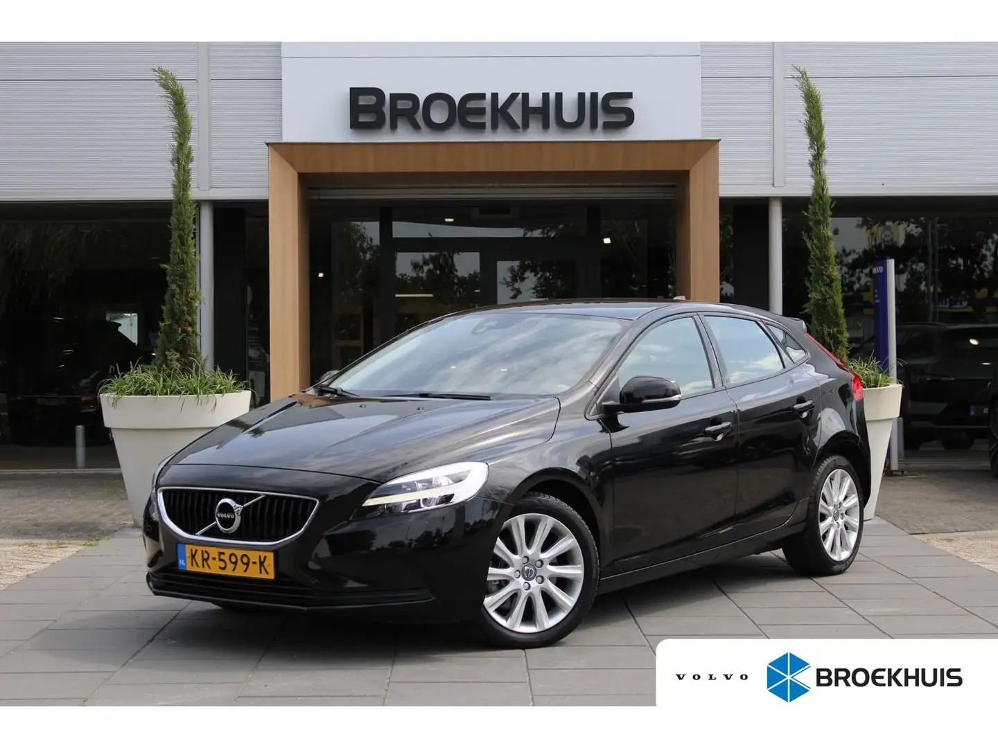 Volvo V40 T3 Momentum | Standkachel | Stoelverwarming | Crui Schwarz - 1