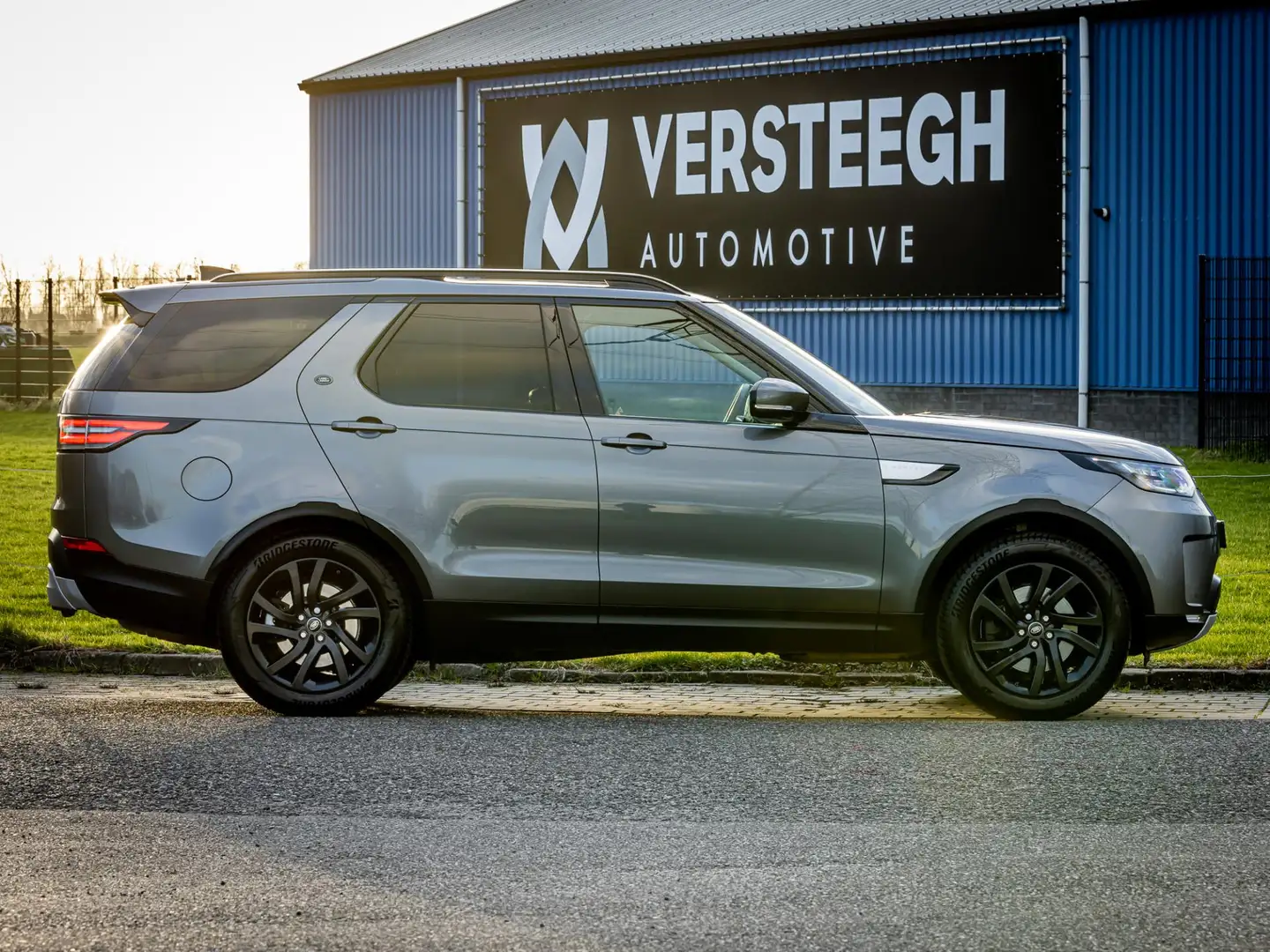 Land Rover Discovery 3.0 Td6 HSE 7p. Panoramadak|Trekhaak|Luchtvering Gris - 2