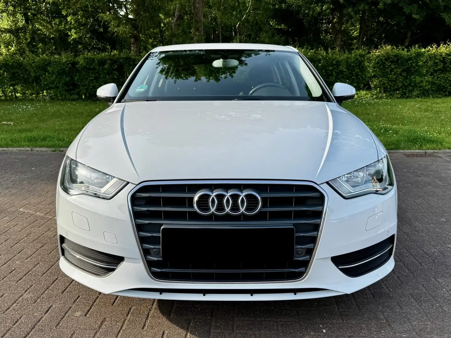 Audi A3 Sportback 1.2 TFSI Attraction Blanc - 2