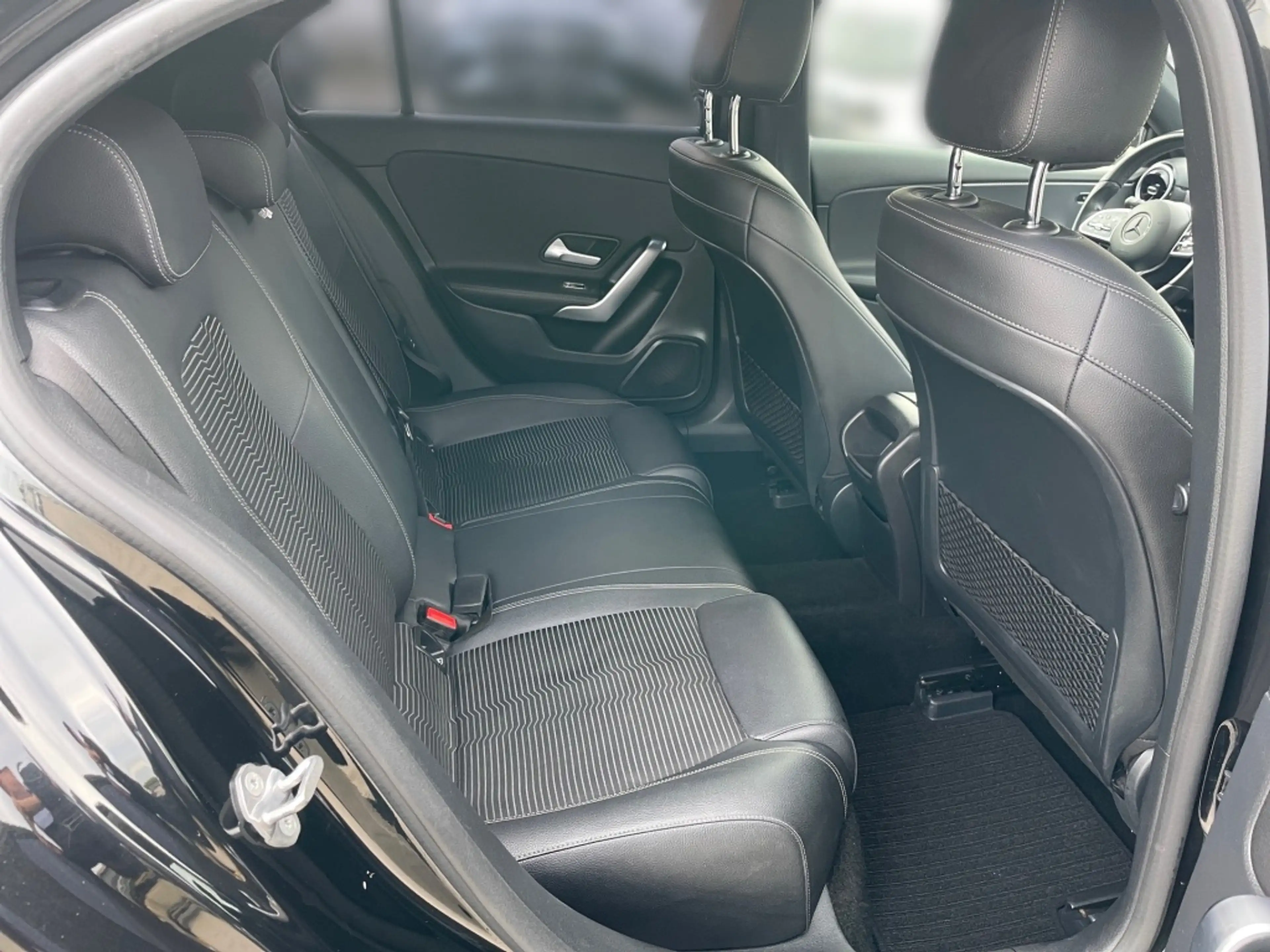 Mercedes-Benz A 250 4M PROGRESSIVE*LED*TEMPOMAT*PDC*SHZ*DAB* — photo 13