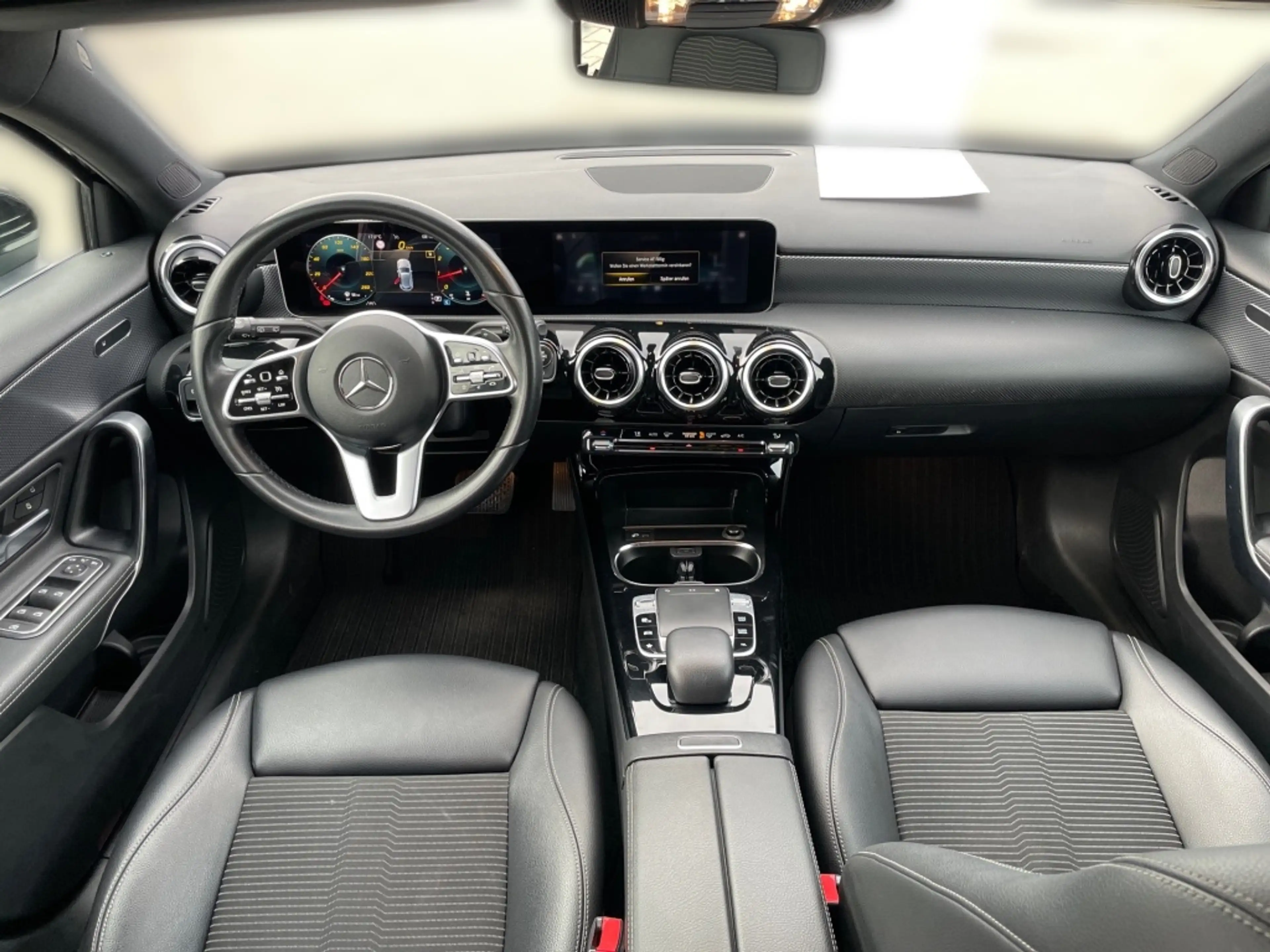Mercedes-Benz A 250 4M PROGRESSIVE*LED*TEMPOMAT*PDC*SHZ*DAB* — photo 12