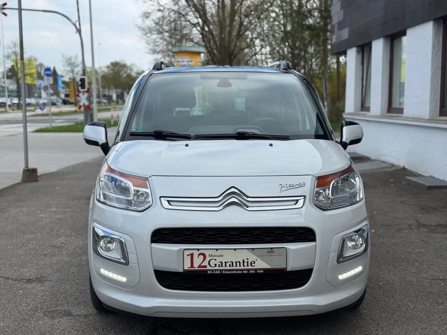 Citroen C3 Picasso Exclusive / TÜV NEU / Weiß - 2