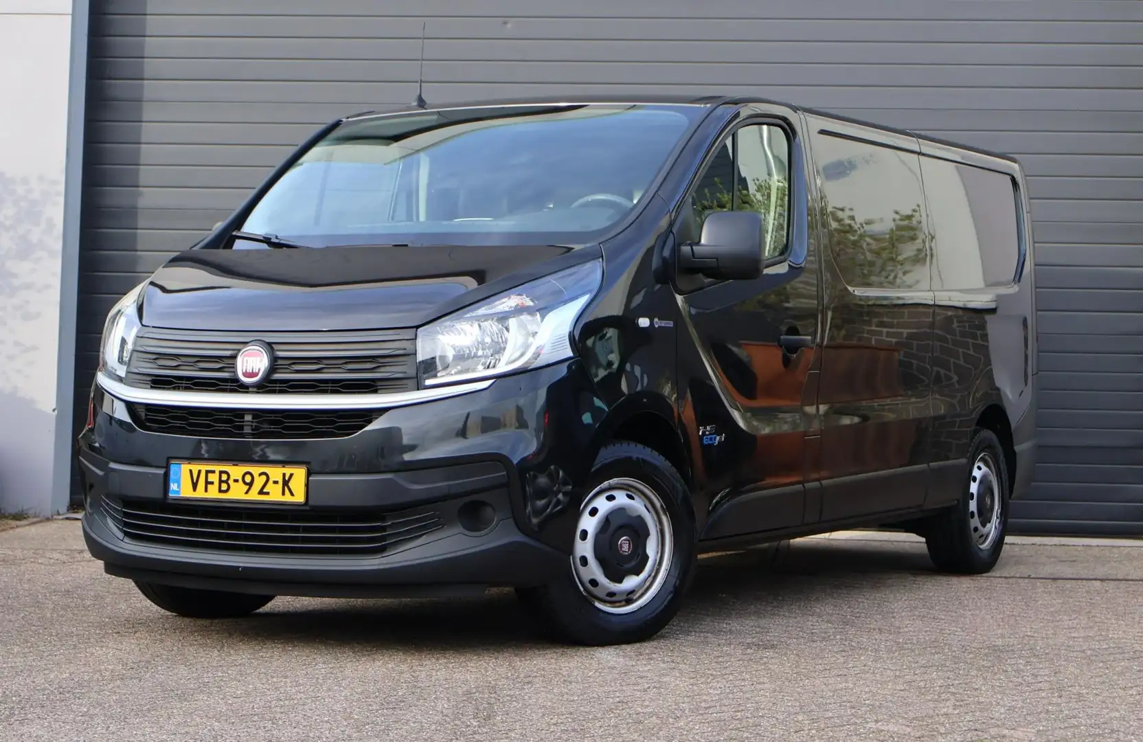 Fiat Talento 2.0 MultiJet L2H1 Basis PDC/Airco/Cruise/Navi Zwart - 2