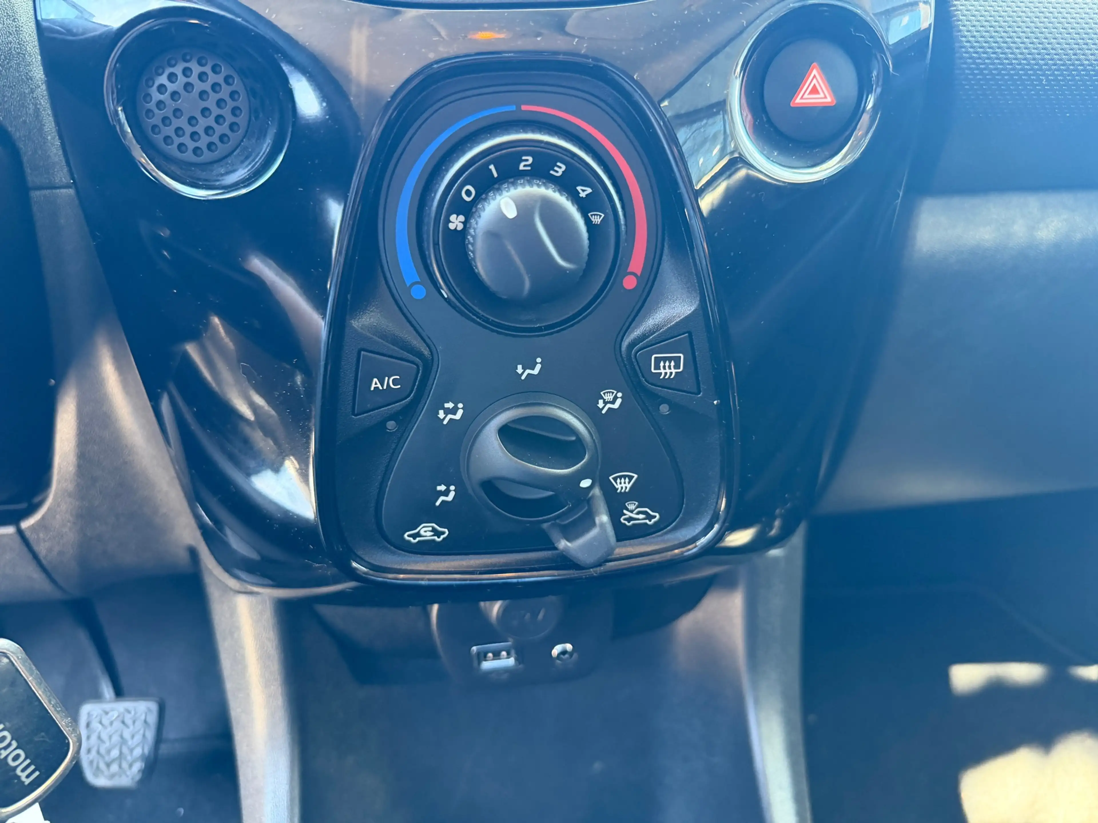 Citroen C1 1.0 VTi Feel/airco/cruise/NAP/12 maanden garantie — photo 11