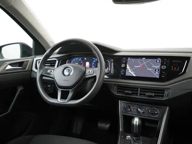 Volkswagen Polo view 5