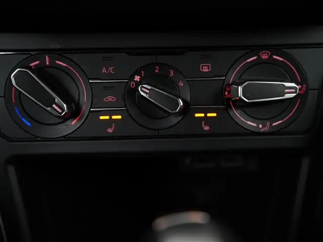 Volkswagen Polo view 12
