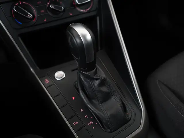 Volkswagen Polo view 10