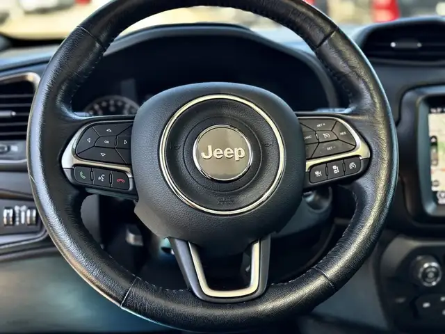 Jeep Renegade view 15