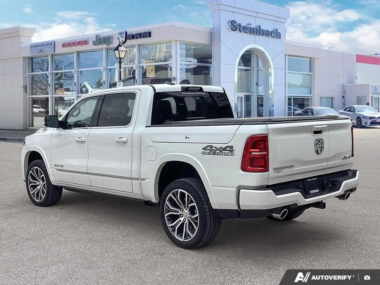 RAM 1500 снимка RAM 1500