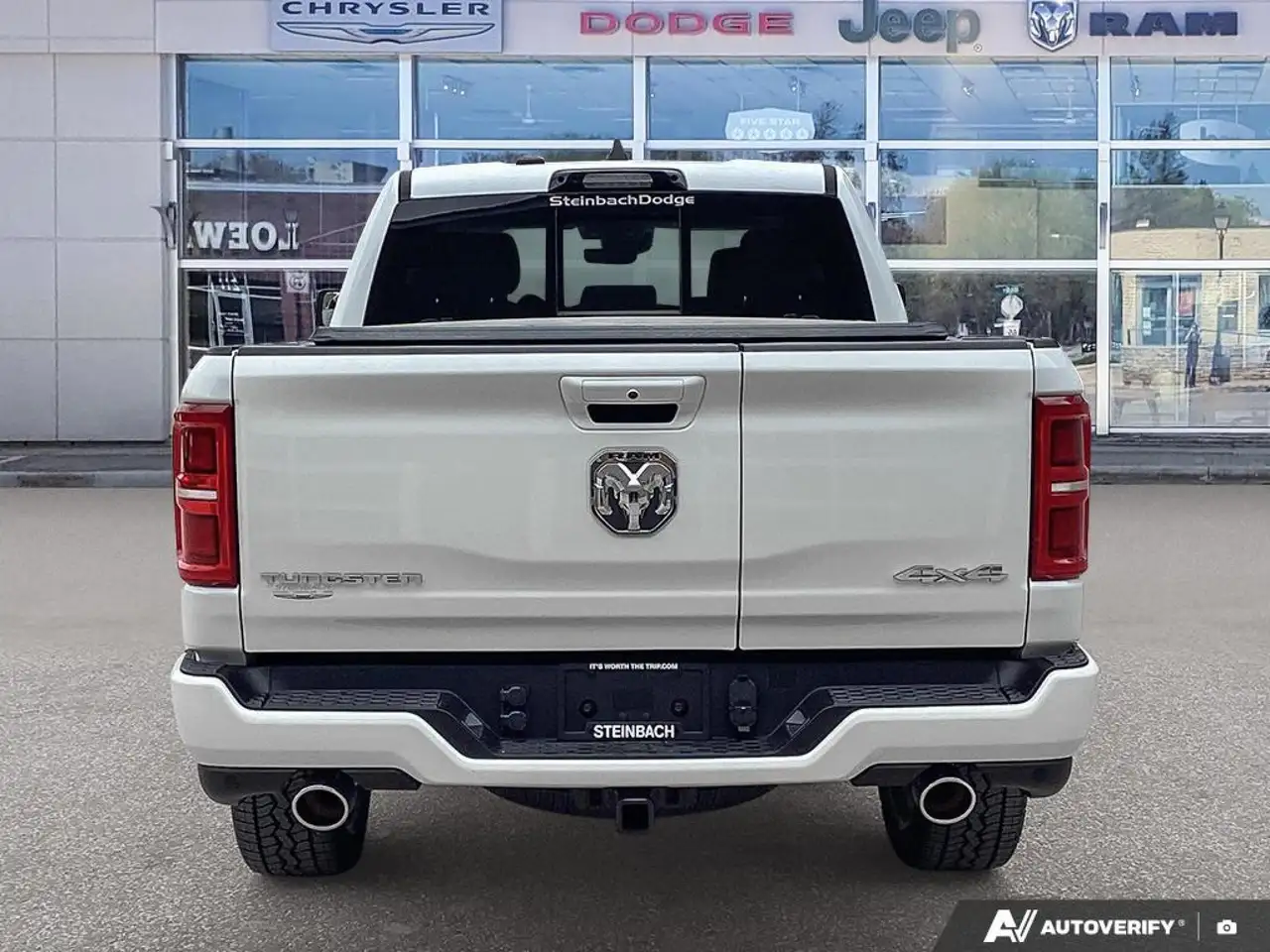 RAM 1500 снимка RAM 1500
