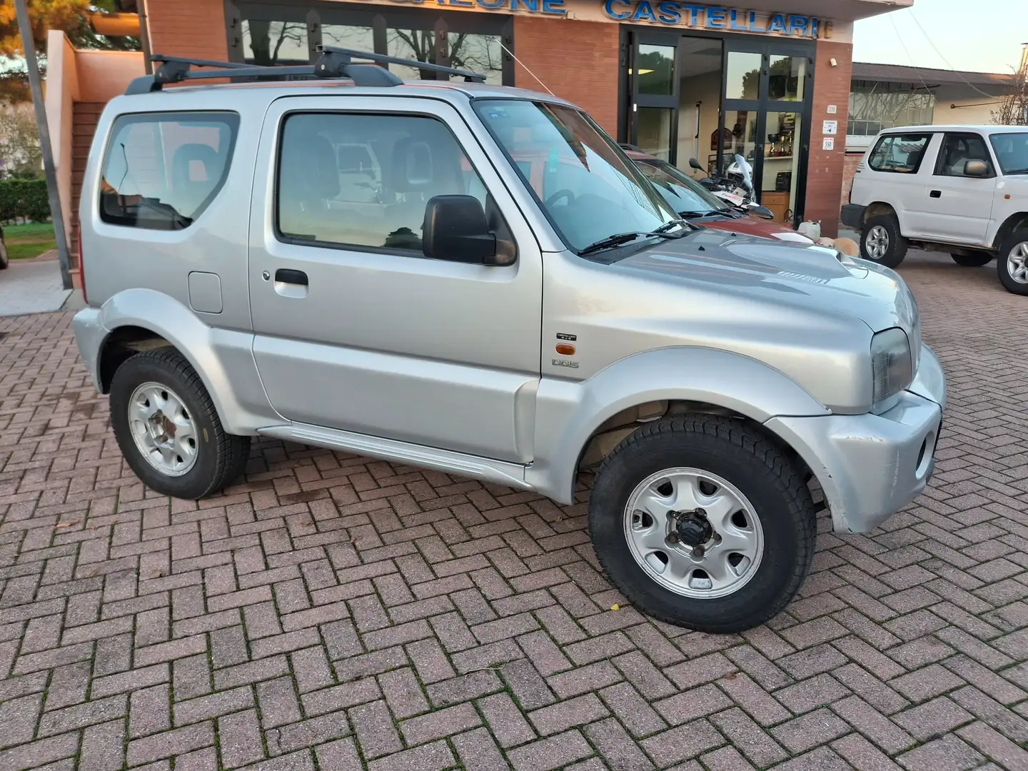 Suzuki Jimny Jimny 1.5 ddis td 4wd Zilver - 1