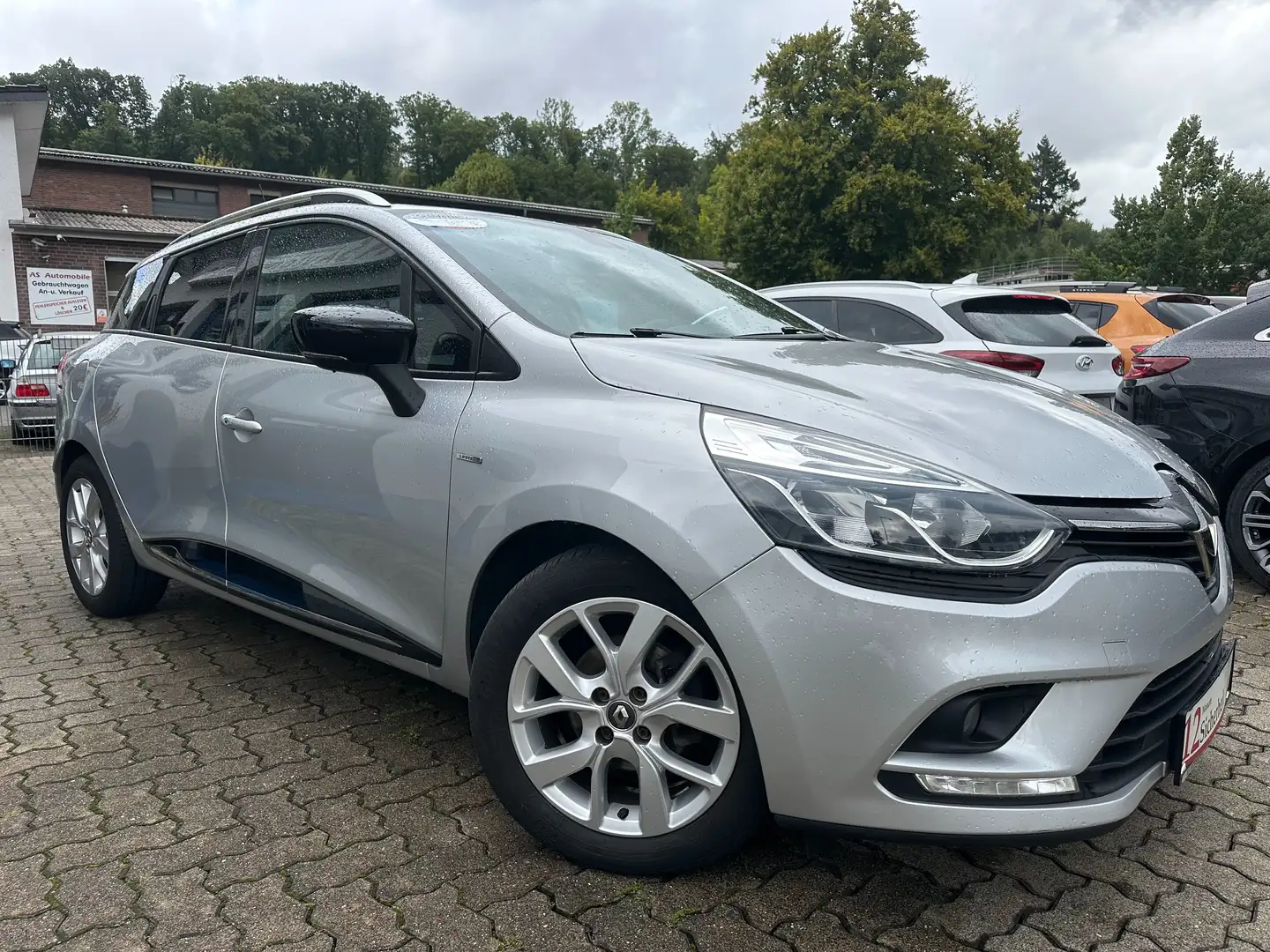 Renault Clio 1.5 dCi St&St Limited+1.HAND+NAVI+KLIMA+PDC+TEMPOM Grau - 2