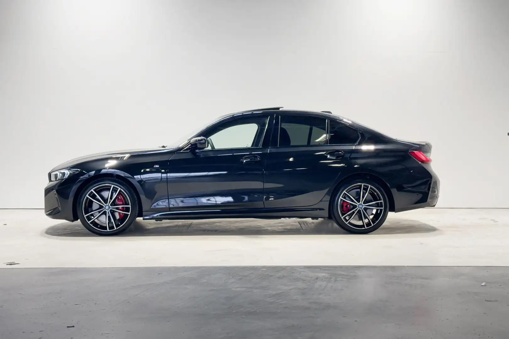 BMW 320 3 Serie Sedan 320e M Sportpakket Pro Aut. Negru - 2
