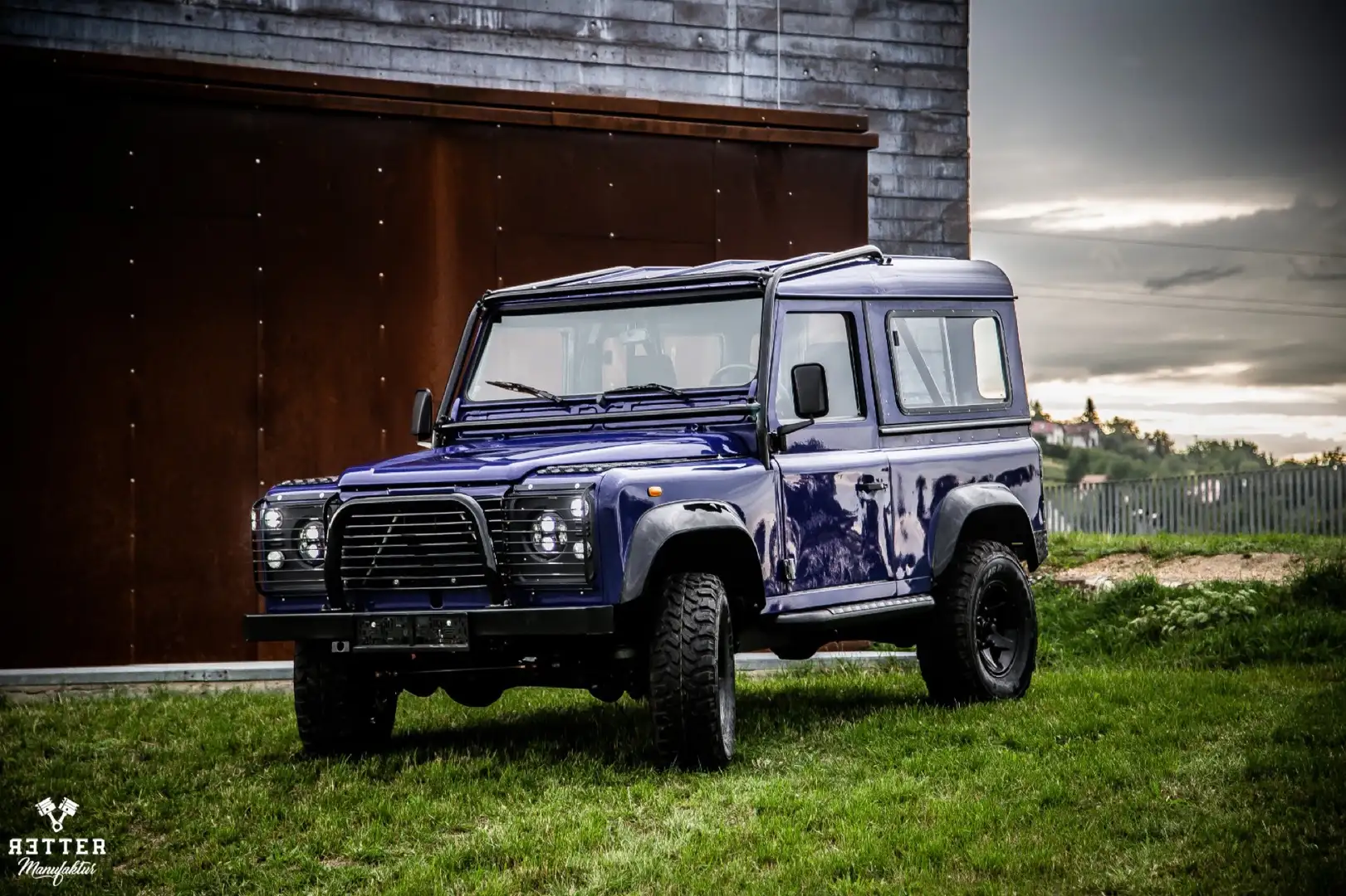 Land Rover Defender 90 6 Liter V8 Automatikgetriebe Blau - 1