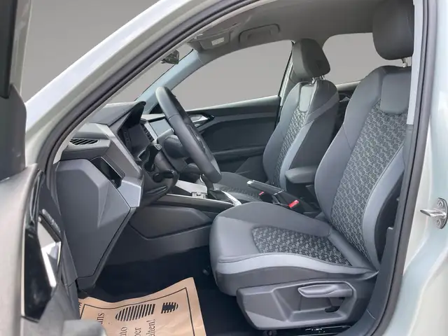 Audi A1 view 9