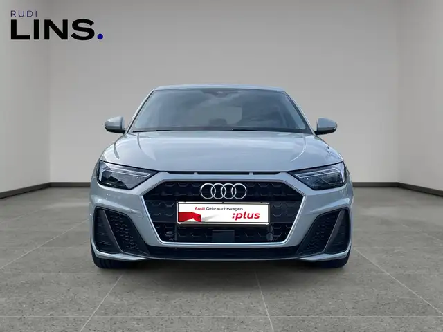 Audi A1 view 8