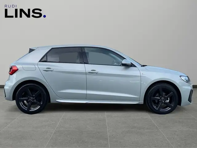 Audi A1 view 6
