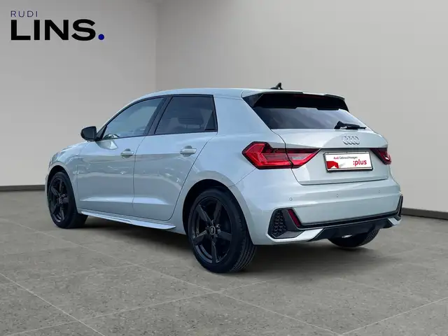 Audi A1 view 3