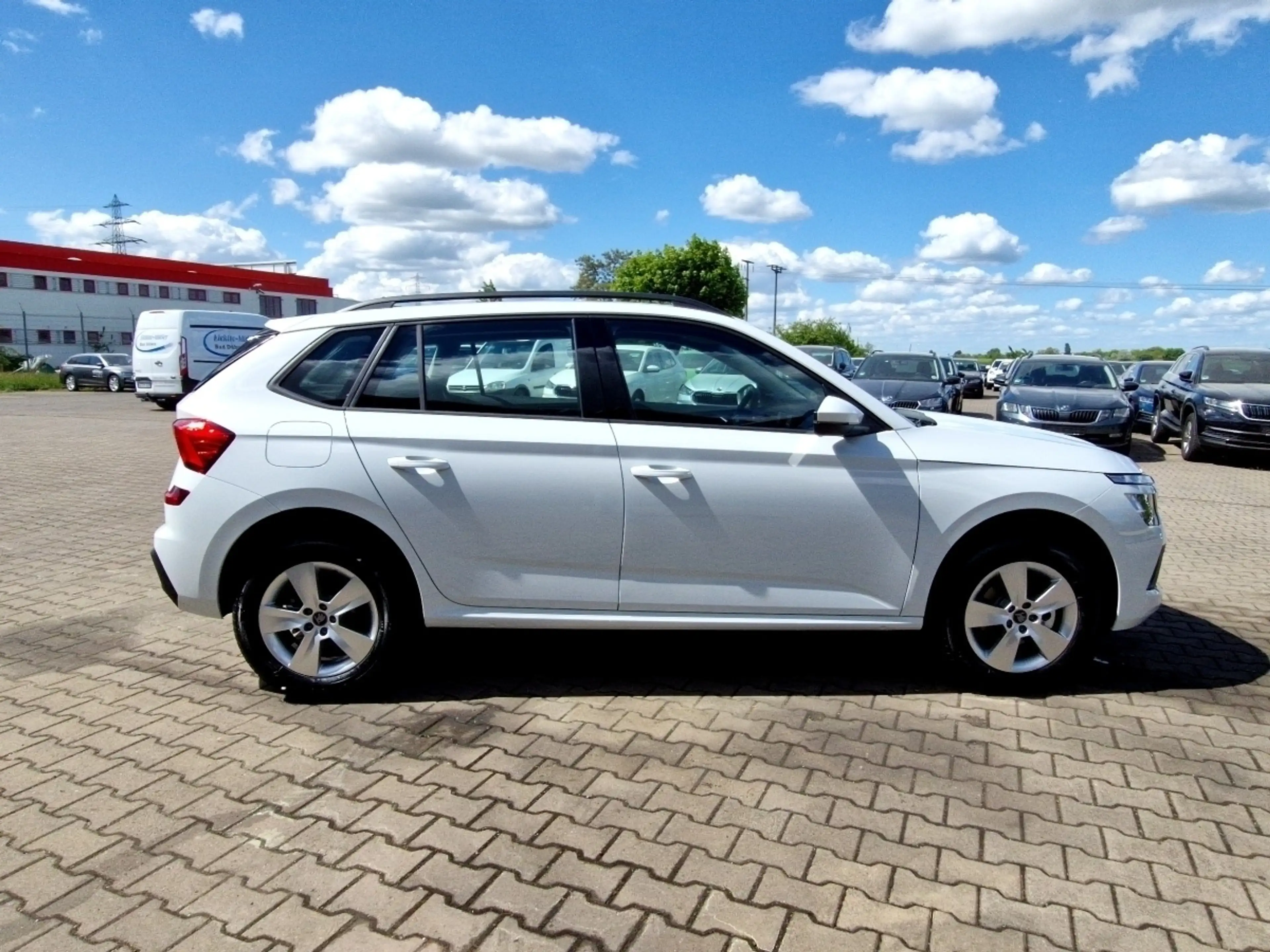 Skoda Kamiq 1.0 TSI Essence LED Klima Sitzheizung PDC — photo 6