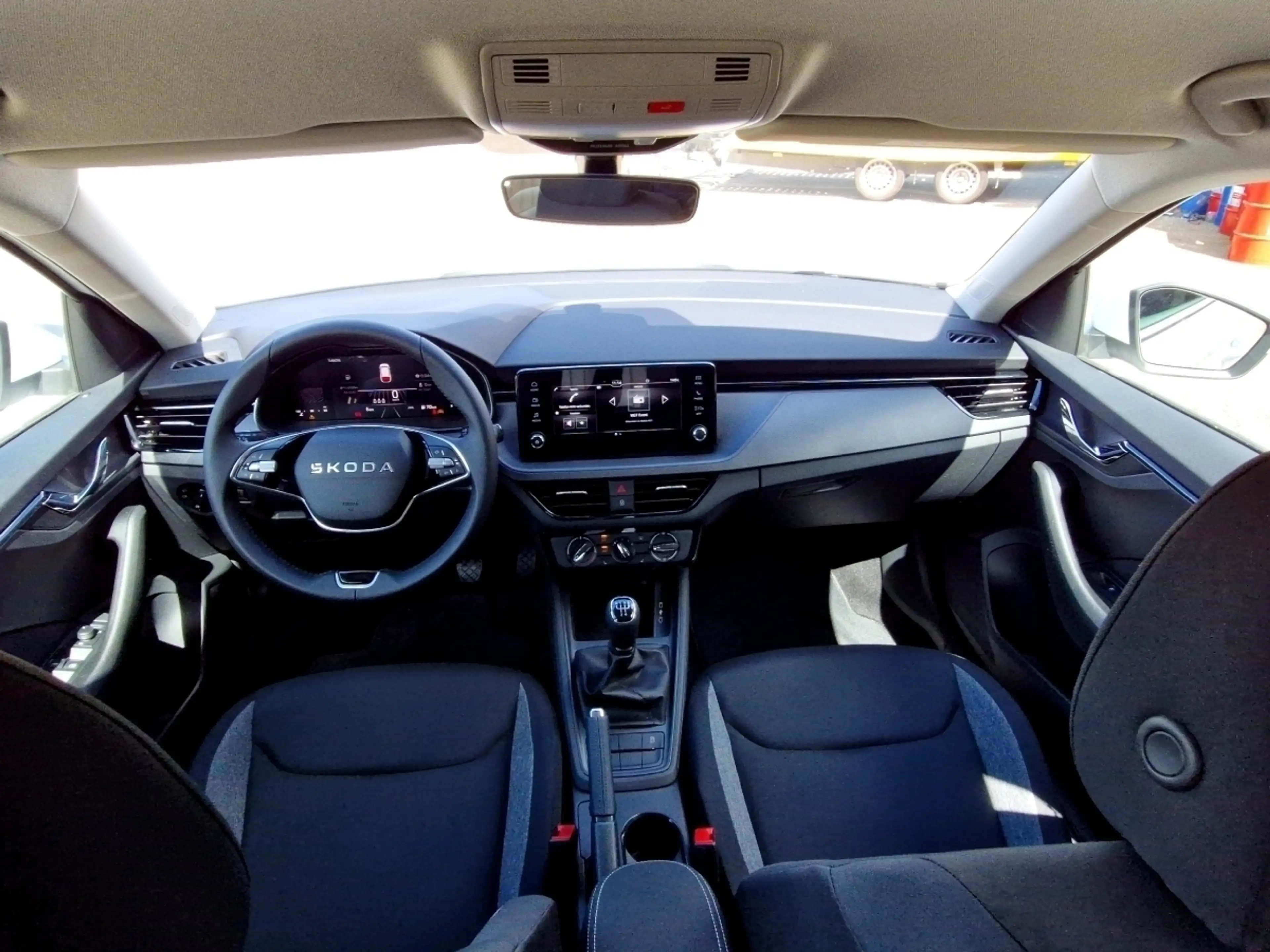 Skoda Kamiq 1.0 TSI Essence LED Klima Sitzheizung PDC — photo 10