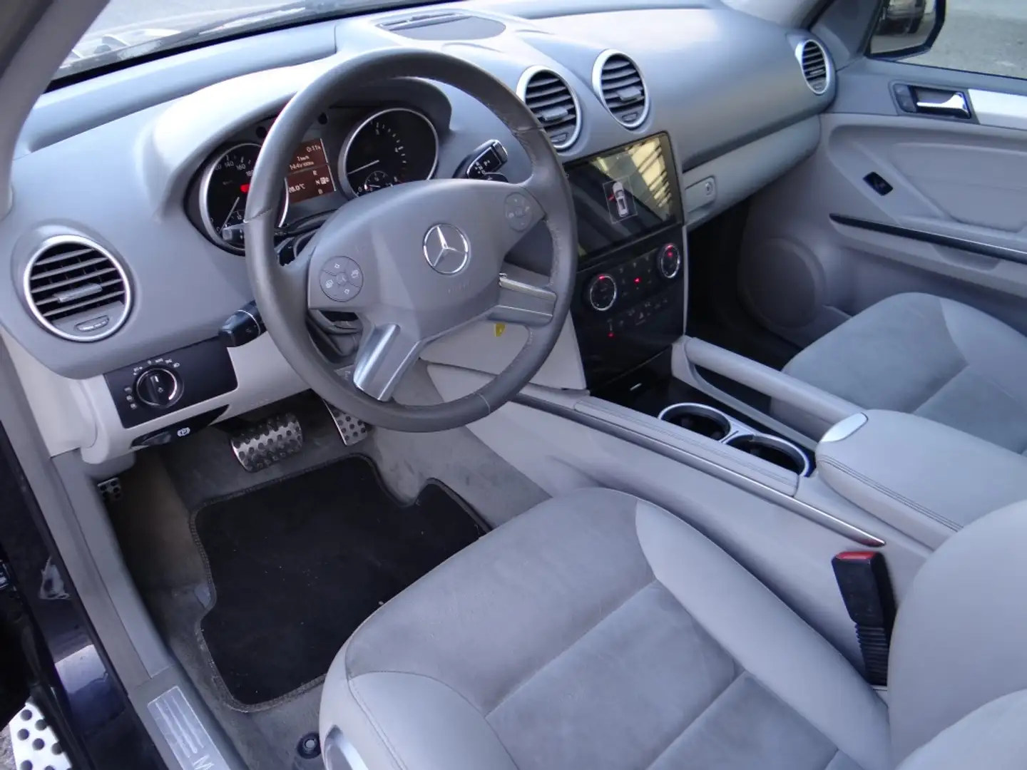 Mercedes-Benz ML 350 350CDI BT 4M Aut. Blau - 2