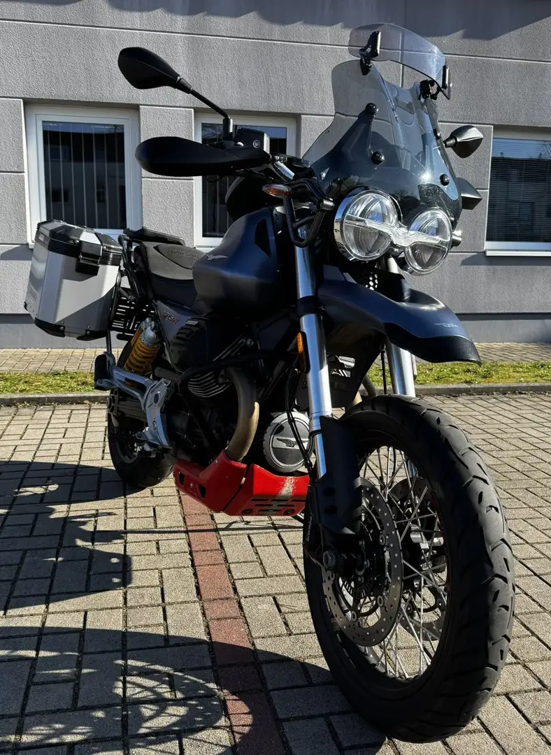 Moto Guzzi V 85 TT Grey - 1