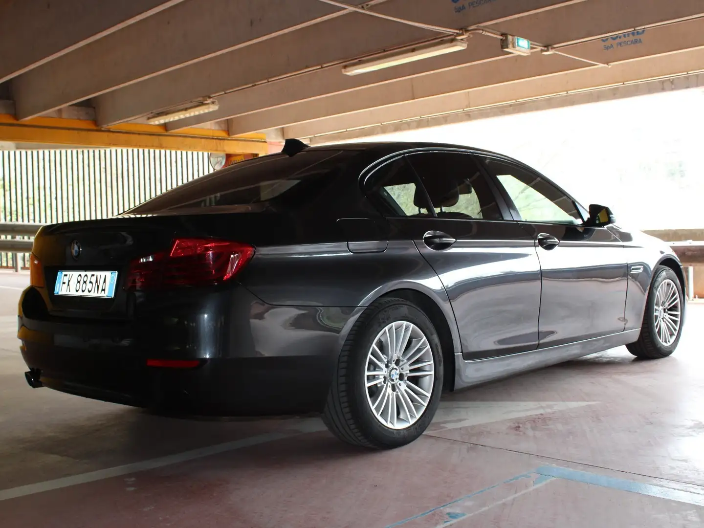 BMW 518 518d Luxury 150cv E6 Szary - 2