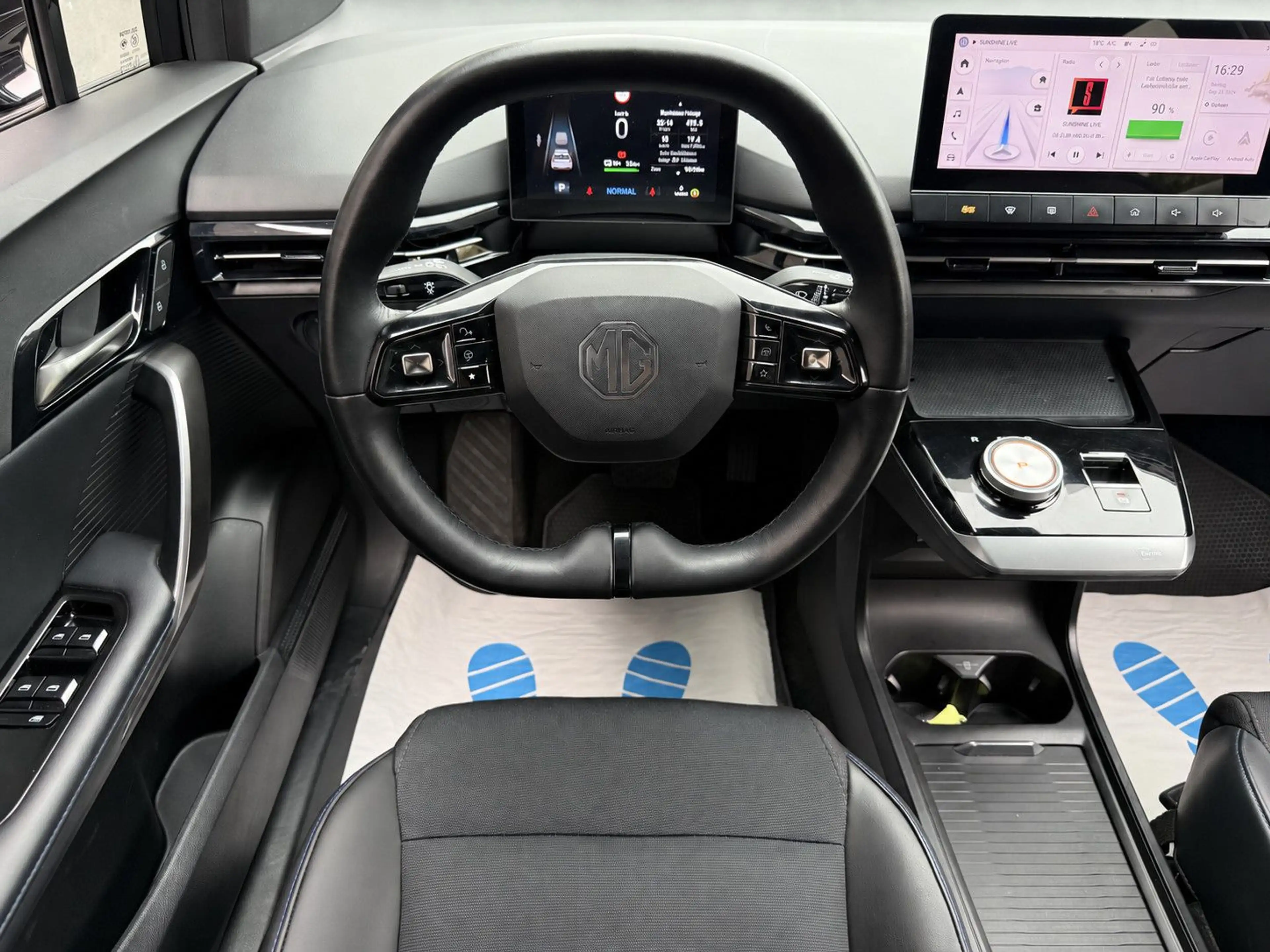 MG MG4 Electric Luxury*CARPLAY*360°*ACC*LANE*MwSt.* — photo 7