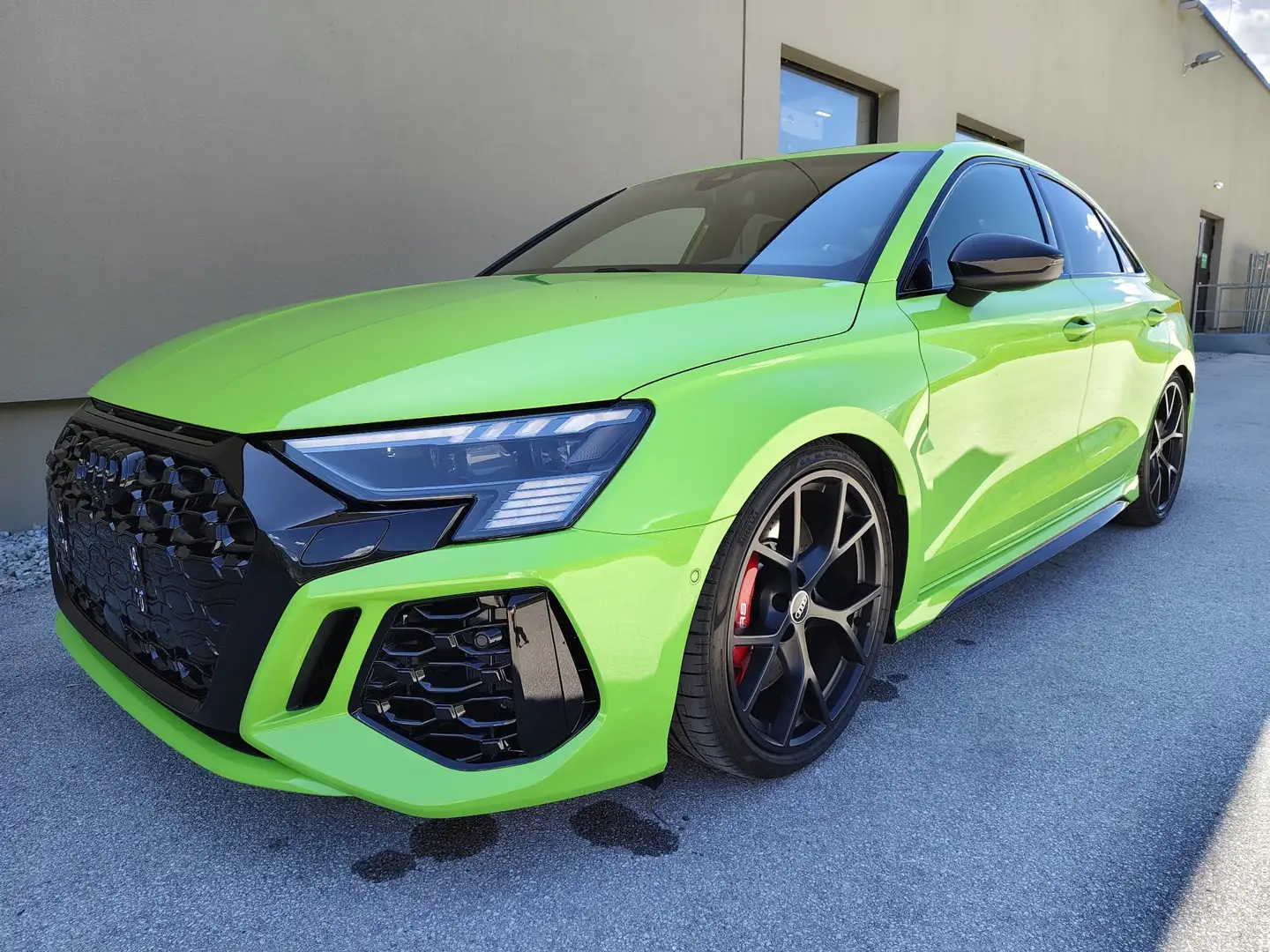 Audi RS3 TFSI Limousine Werksgarantie Top Zustand - 2