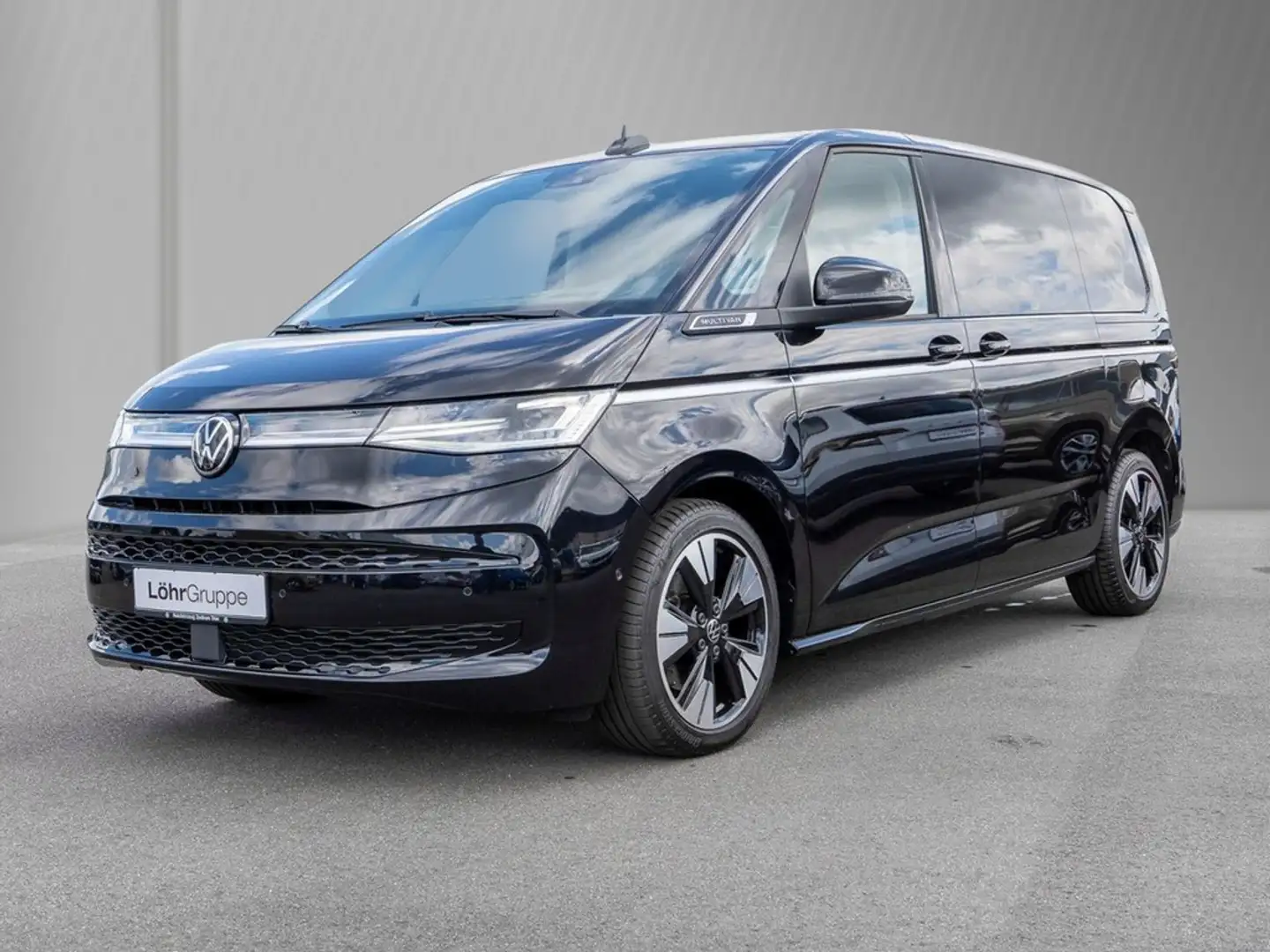 Volkswagen T7 Multivan 1.4 TSI DSG eHybrid Style Vis-a-vis Schwarz - 2