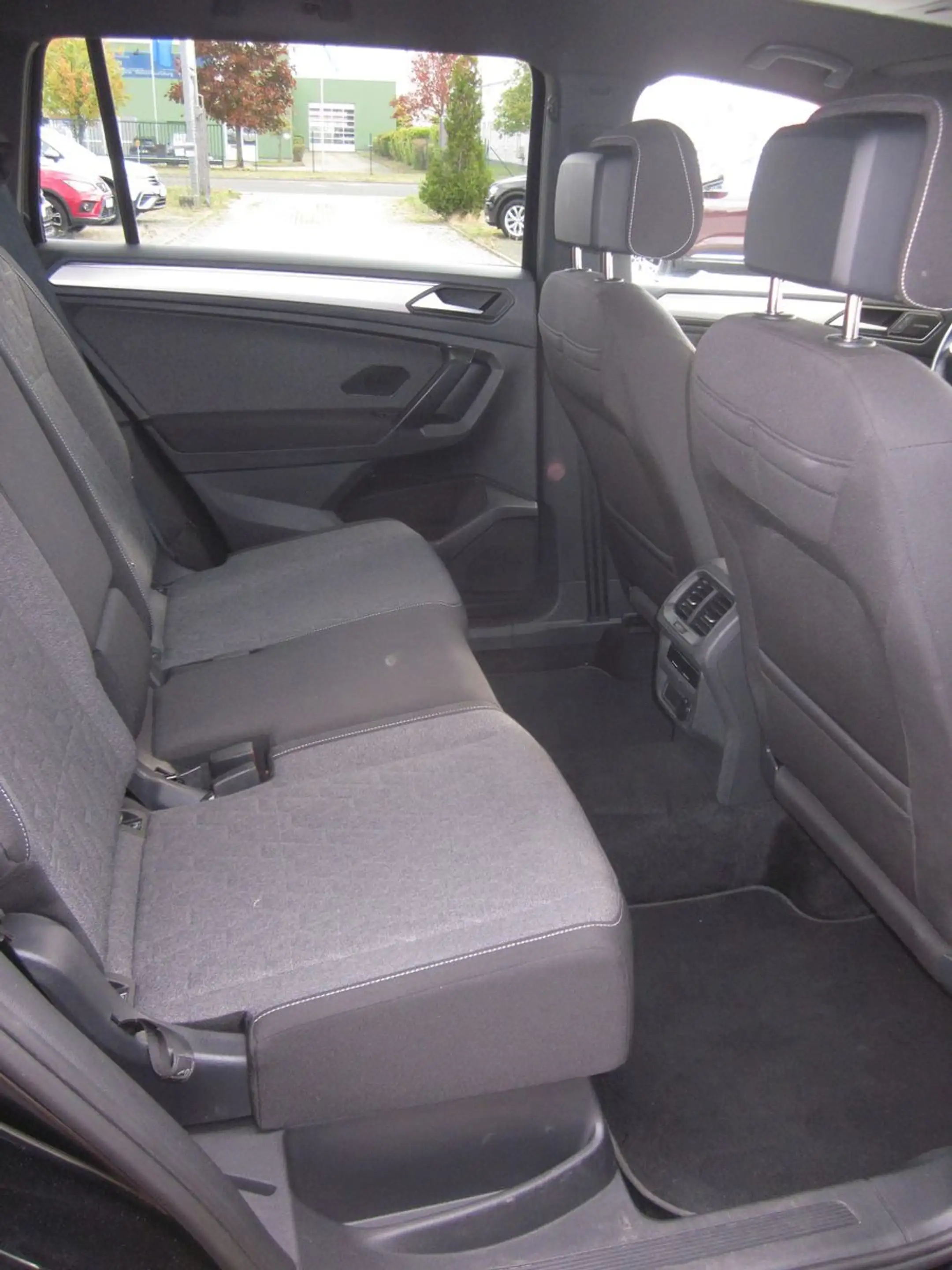 Volkswagen Tiguan Allspace +19"+AHK+MATRIX+SOUND+NAVI+SHZ — photo 13