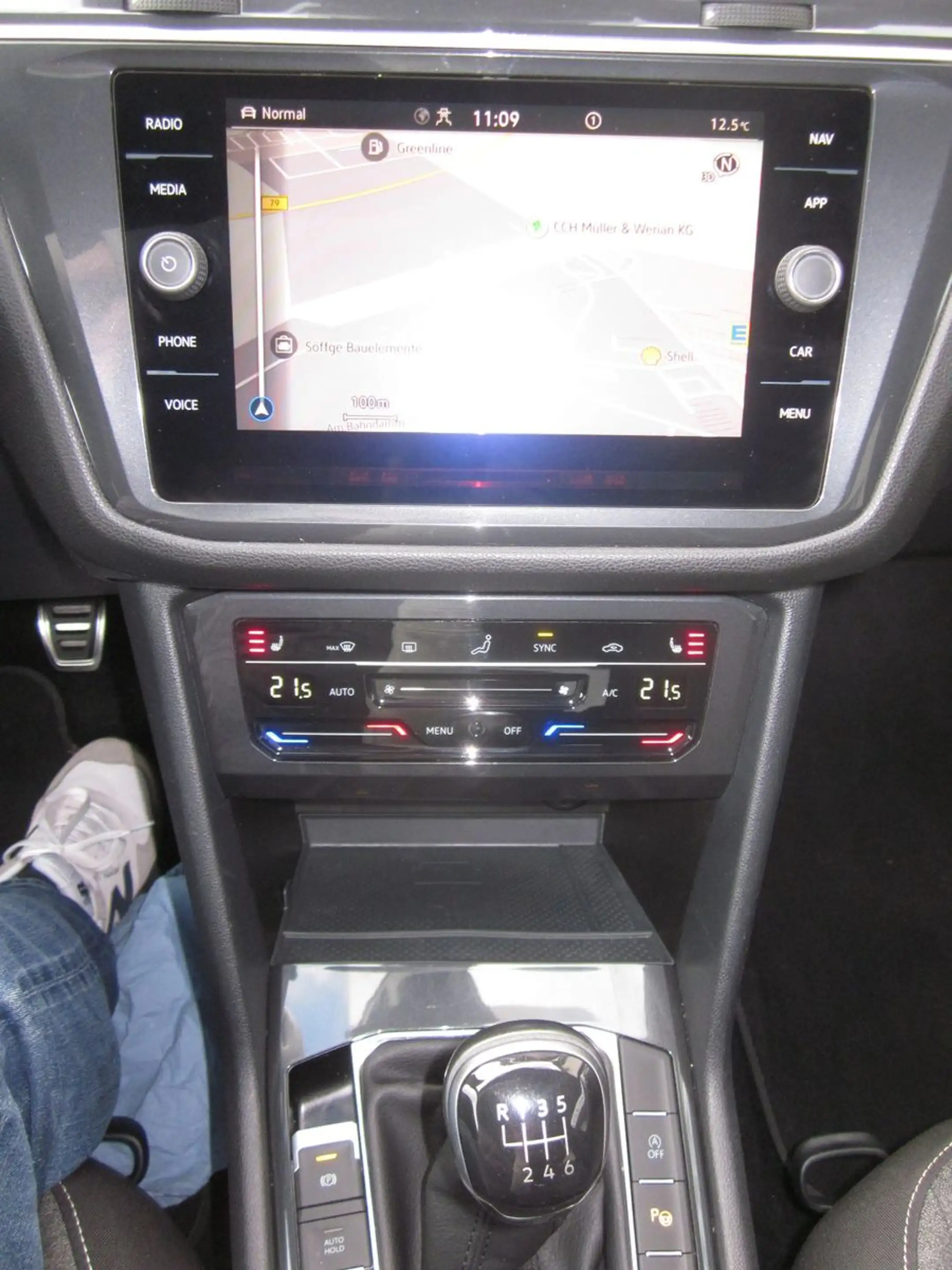 Volkswagen Tiguan Allspace +19"+AHK+MATRIX+SOUND+NAVI+SHZ — photo 18
